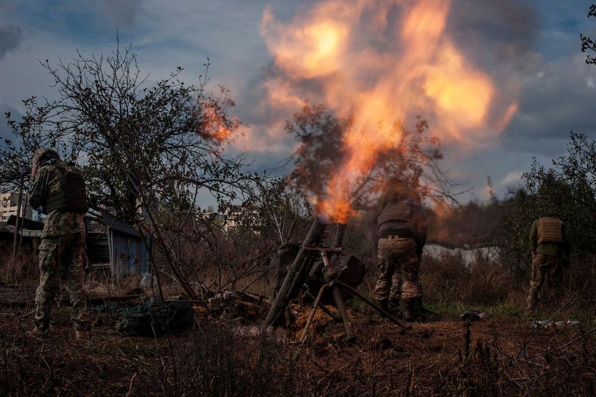 Russian forces bombard Ukraine's Bakhmut in what NATO sees as start of new offensive