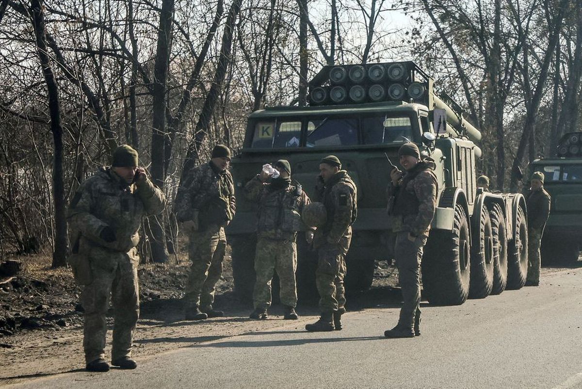 Ukraine says Russia creating strike force aimed at Zelenskiy's hometown