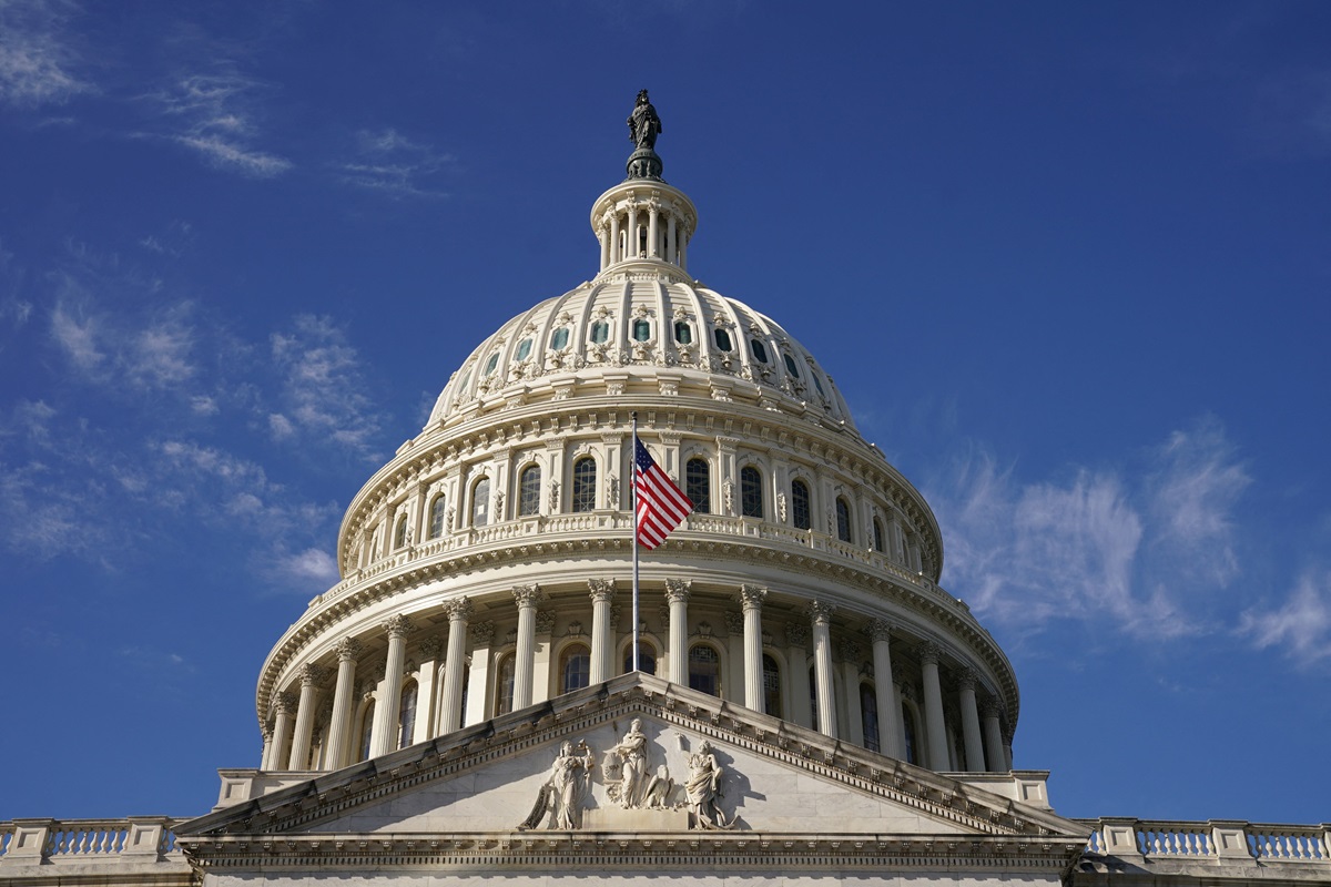 Us Senate Passes Spending Bill Averts Imminent Shutdown