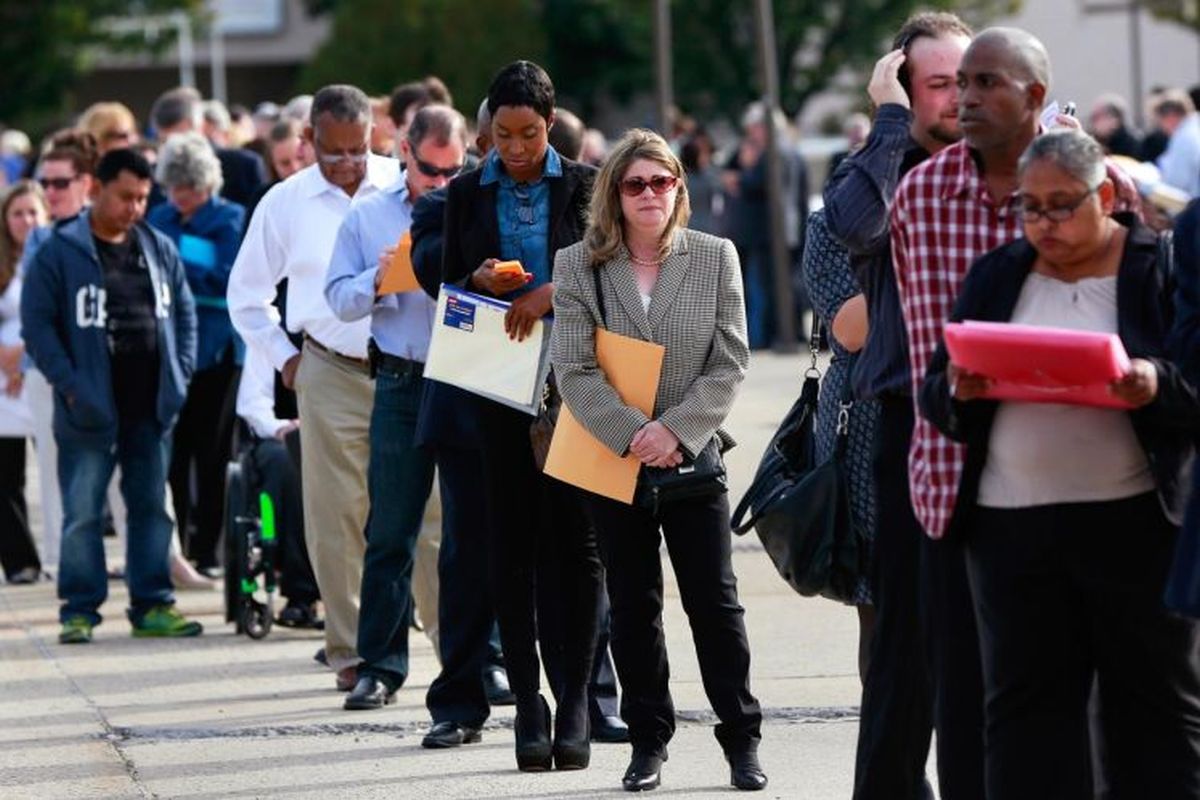 US labour market resilient as recession signals grow stronger