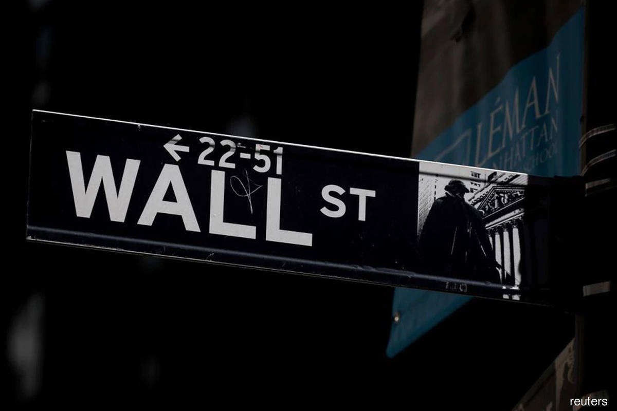Indexes close up more than 1% as investors assess Fed news