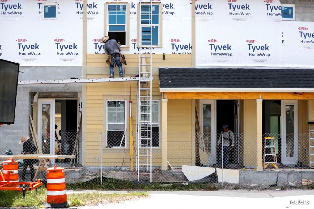 US existing home sales fall in August; house prices rise