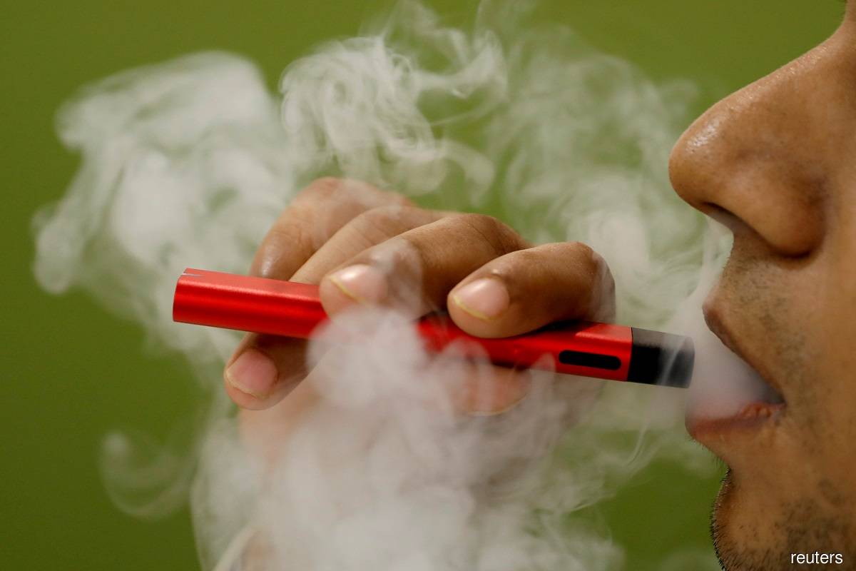 Malaysia wants to also ban the sale of vapes to those born after 2005 — report