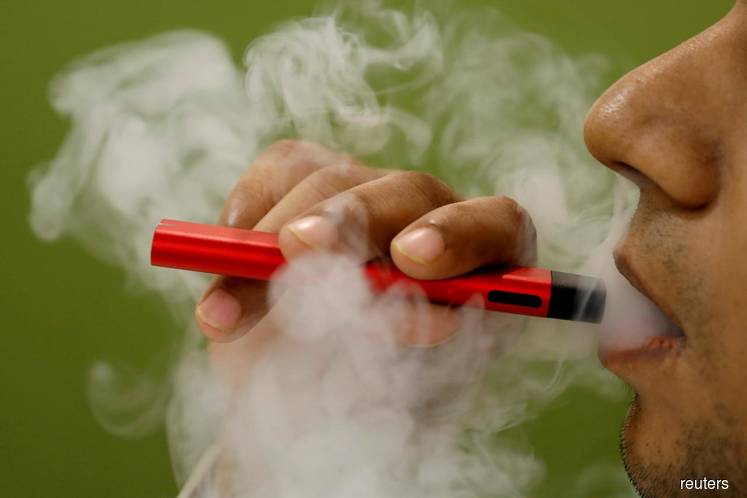 Malaysian smokers want sale of e-cigarettes to be legalised – survey