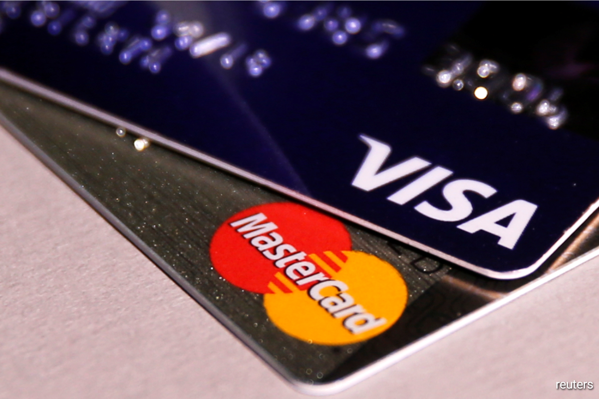 Visa, Mastercard to extend non-EU card fee caps to 2029, EU says