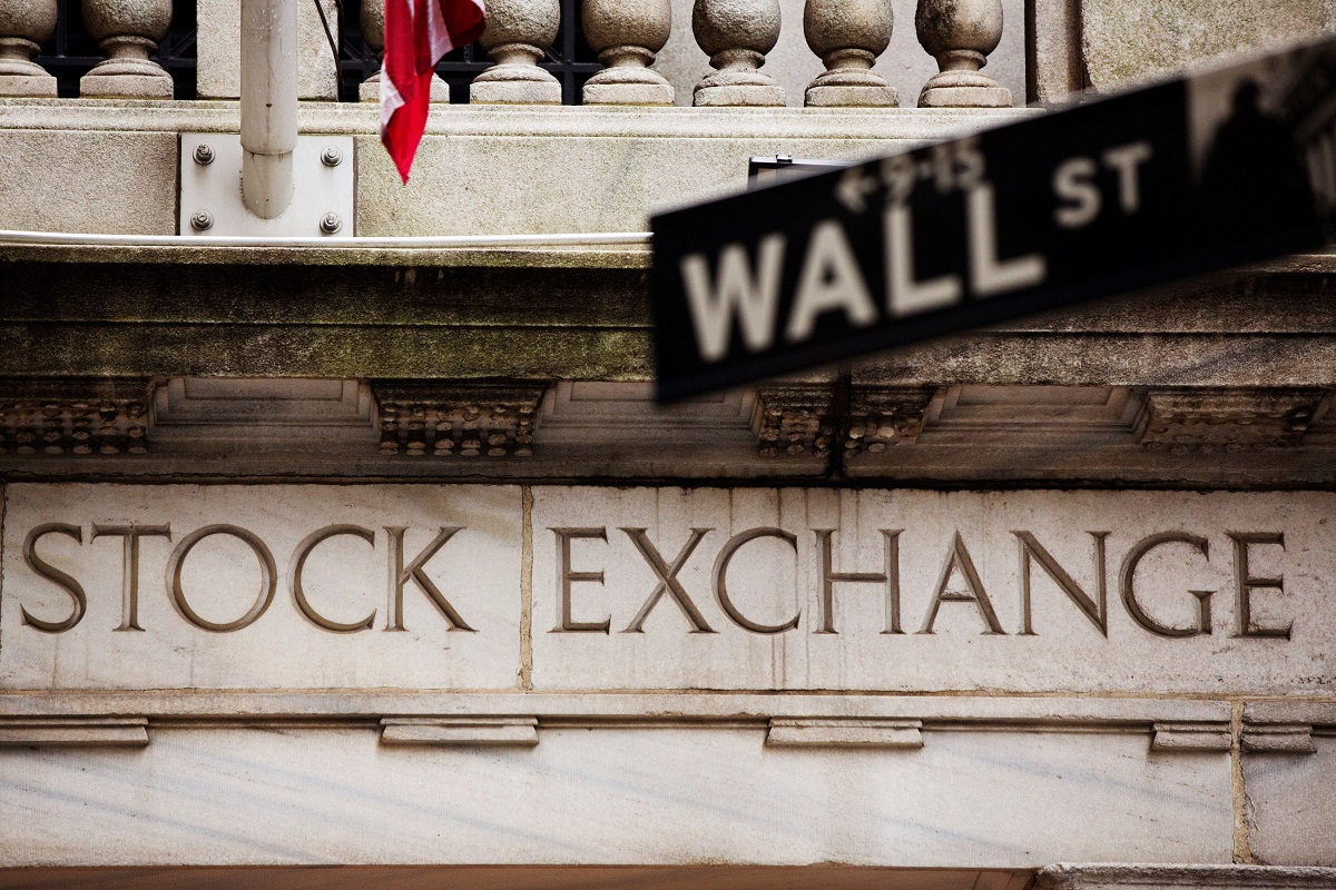 Earnings bounce, bond-yield drop help keep party going for US stocks