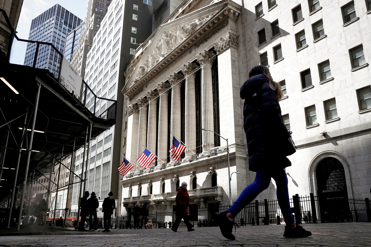 US bank stocks falter as recession worries take hold