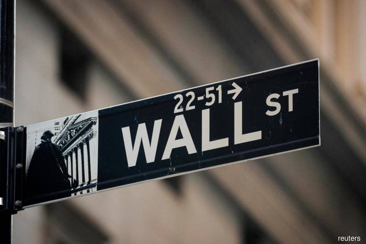 S&P 500, Dow pull back from all-time closing highs after grim jobless data