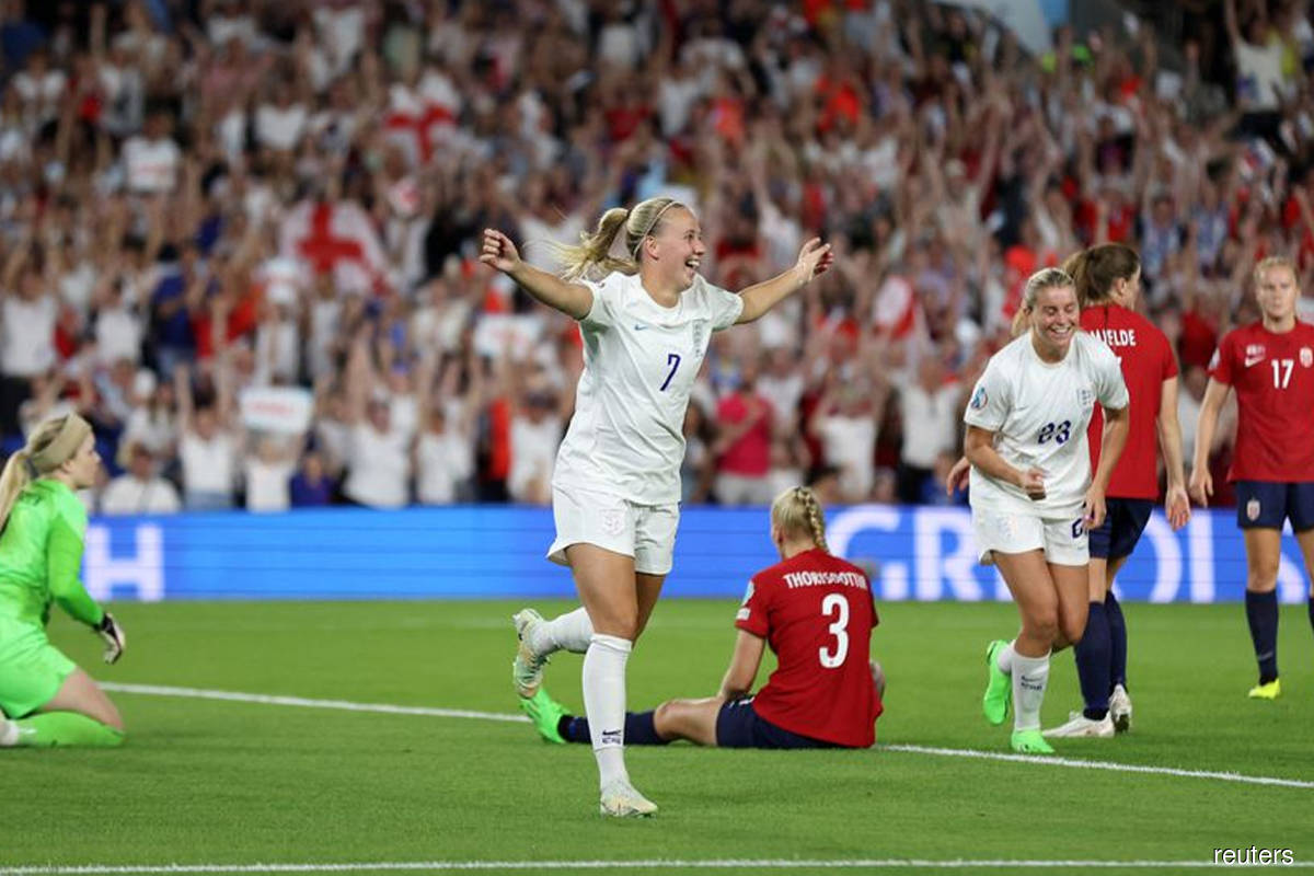 Ruthless England smash record eight goals past Norway at Euros
