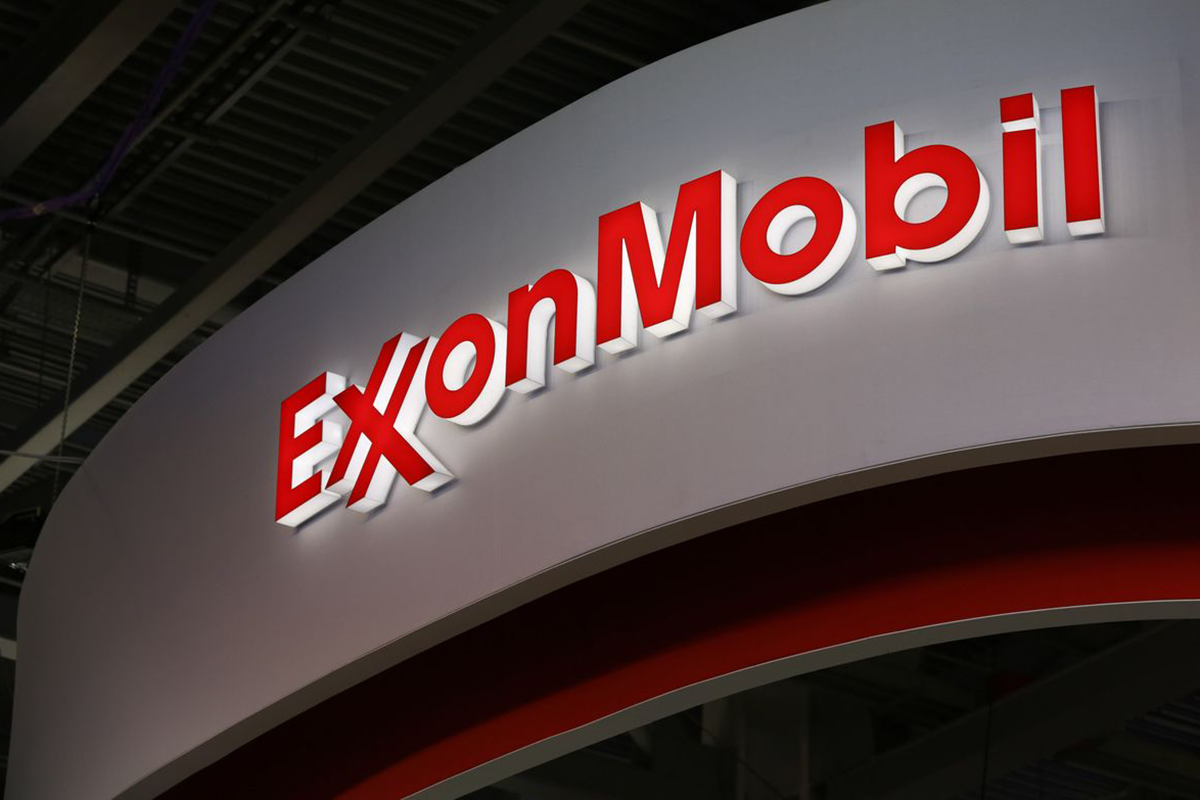 Exxon falls after holding line on buybacks amid record profit. (Photo by Bloomberg)