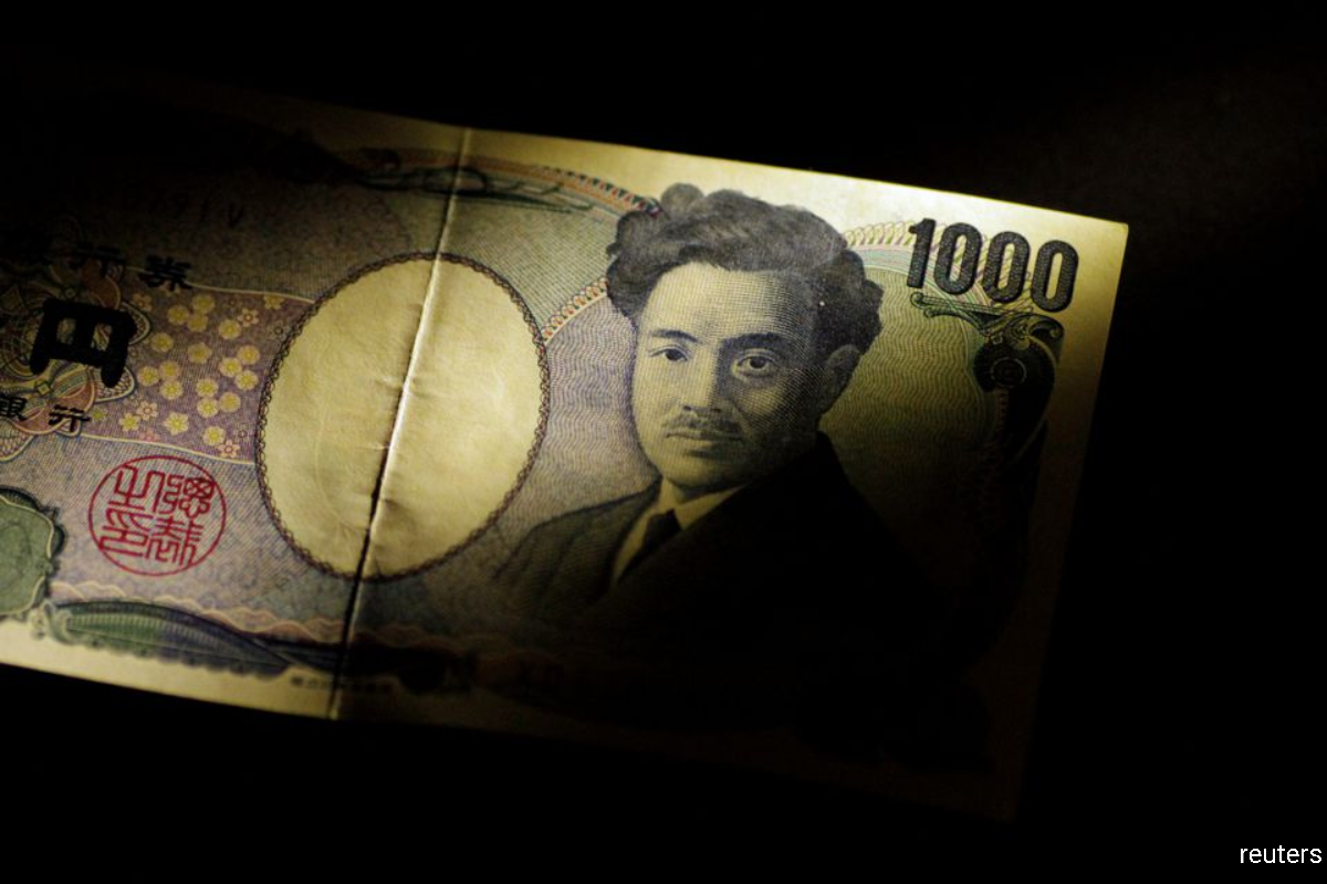 Explainer: What would Japan's currency intervention to combat a weak yen look like?