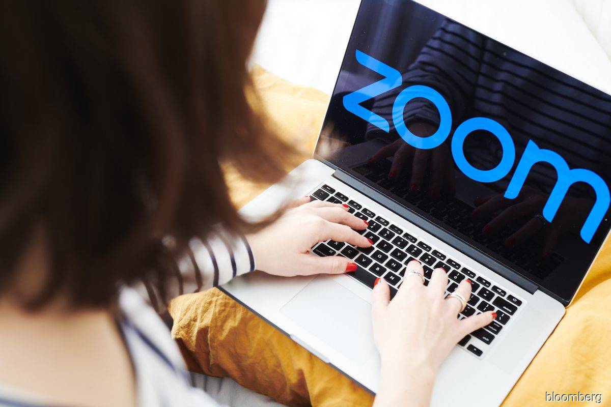 Zoom projects annual sales signalling growth after pandemic